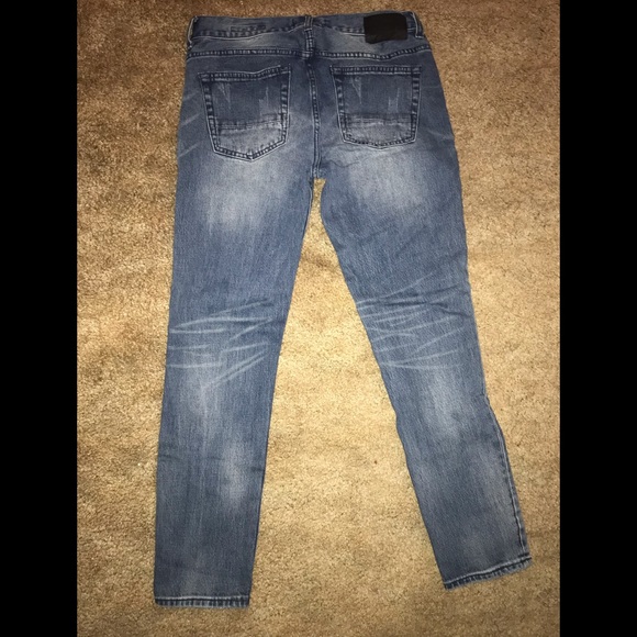 32x30 - Picture 2 of 2